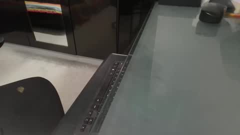 Brown Cross Dresser Fem Boy online show from December 1, 9:20 pm