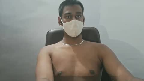 brownguy2505 online show from November 6, 6:20 pm