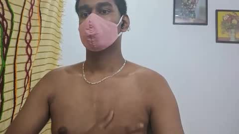 brownguy2505 online show from December 3, 1:53 pm