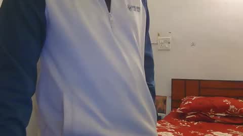 Snapshot of brownny_cock chatting on December 19, 10:17 pm brownny_cock online show from December 19, 10:17 pm