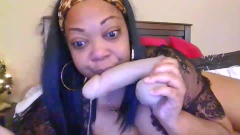 brownroundrenee online show from November 16, 11:27 am