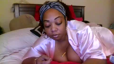 brownroundrenee online show from February 2, 2:27 pm