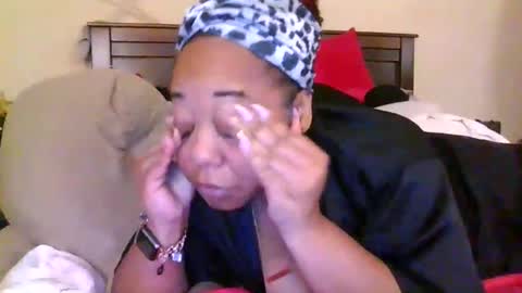 brownroundrenee online show from February 9, 2:43 pm