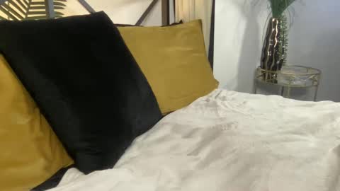 Snapshot of brownskinjourdan chatting on September 11, 12:33 am BrownSkinJourdan online show from September 11, 12:33 am