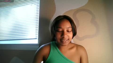 Brownsuagrcutie online show from April 23, 7:05 pm