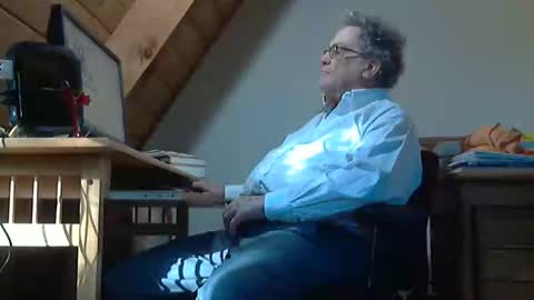 brubar online show from October 6, 8:28 pm