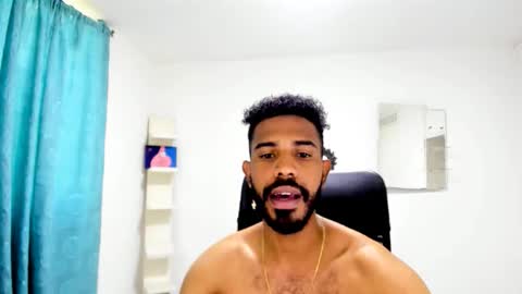 Snapshot of bruce_1111 chatting on October 13, 8:31 pm bruce_1111 online show from October 13, 8:31 pm