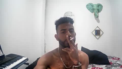 Snapshot of bruce_1111 chatting on October 22, 4:46 am bruce_1111 online show from October 22, 4:46 am