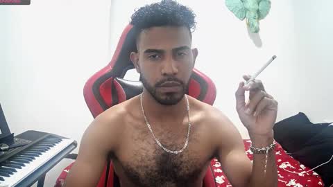 Snapshot of bruce_1111 chatting on November 6, 9:37 pm bruce_1111 online show from November 6, 9:37 pm