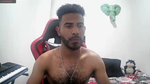 Snapshot of bruce_1111 chatting on November 16, 6:57 pm bruce_1111 online show from November 16, 6:57 pm