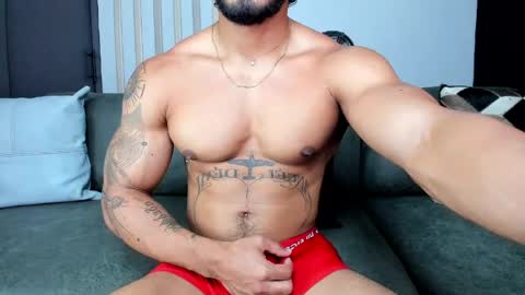 Snapshot of bruce_roldan chatting on May 10, 6:57 pm bruce roldan online show from May 10, 6:57 pm