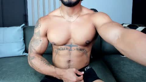 Snapshot of bruce_roldan chatting on May 12, 2:08 am bruce roldan online show from May 12, 2:08 am