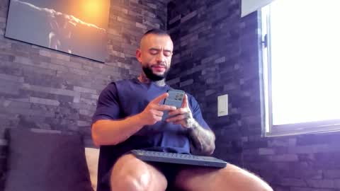 Snapshot of brucedallas chatting on September 20, 6:42 pm brucedallas online show from September 20, 6:42 pm