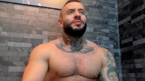 brucedallas online show from June 23, 3:15 am