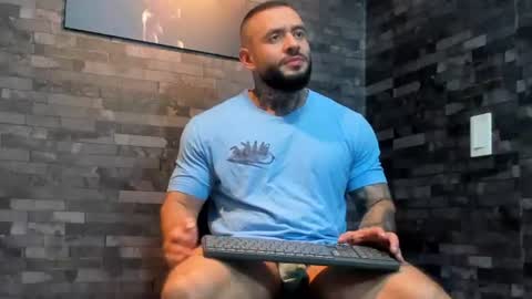 brucedallas online show from July 2, 3:34 am