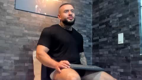 brucedallas online show from July 15, 4:07 am