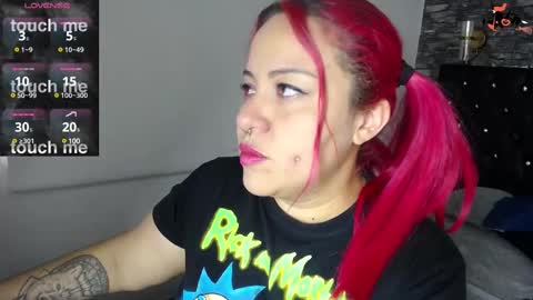 Bruja SCarlata online show from February 12, 6:40 pm