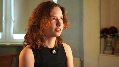 Tess online show from May 21, 2:13 pm
