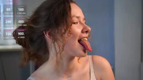 Tess online show from July 2, 2:23 pm