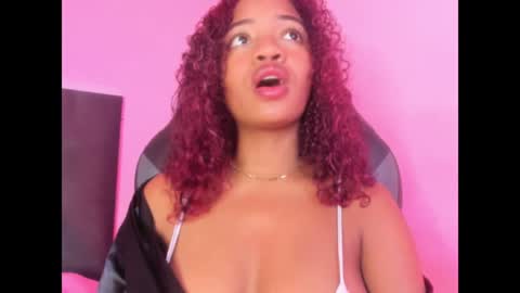 Lady  online show from January 25, 3:41 pm