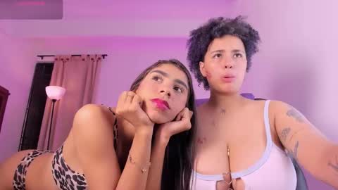 SARAH  online show from January 19, 5:33 am