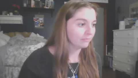 brunettebaby040 online show from October 28, 4:05 am