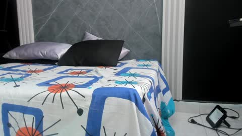 brunette online show from December 20, 7:39 pm