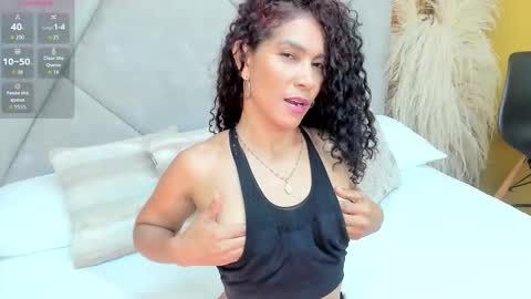 Linda online show from November 10, 6:40 pm