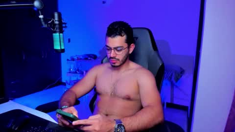 Snapshot of bruno_diaz31 chatting on May 31, 4:20 am Bruno online show from May 31, 4:20 am