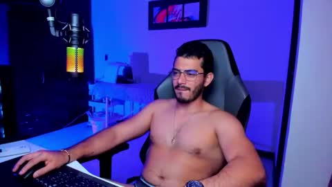 Snapshot of bruno_diaz31 chatting on June 4, 6:08 am Bruno online show from June 4, 6:08 am
