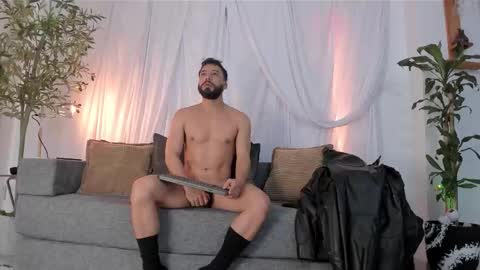 Andres Suarez online show from October 19, 5:24 pm