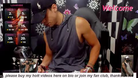 Snapshot of brunocuttie94 chatting on October 19, 5:13 pm Join my fan club here 150 tokens a month online show from October 19, 5:13 pm