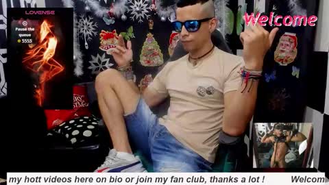 Snapshot of brunocuttie94 chatting on November 22, 6:51 pm Join my fan club here 150 tokens a month online show from November 22, 6:51 pm