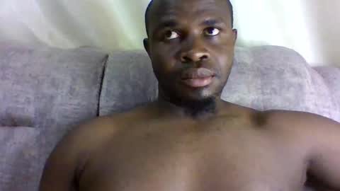 Snapshot of brusedarling chatting on April 19, 6:10 pm brucedarling online show from April 19, 6:10 pm