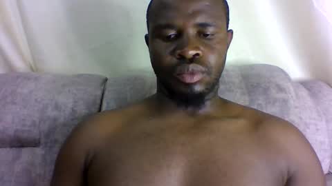 Snapshot of brusedarling chatting on April 23, 1:13 pm brucedarling online show from April 23, 1:13 pm