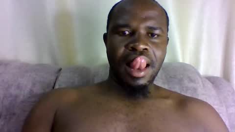 Snapshot of brusedarling chatting on May 5, 4:31 am brucedarling online show from May 5, 4:31 am