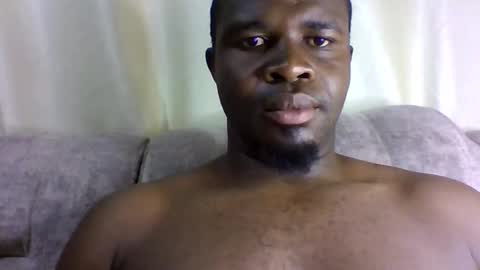 Snapshot of brusedarling chatting on May 8, 3:23 am brucedarling online show from May 8, 3:23 am