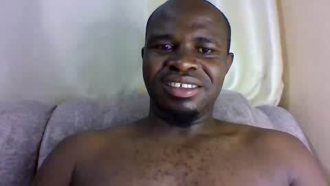 Snapshot of brusedarling chatting on May 28, 2:20 am brucedarling online show from May 28, 2:20 am