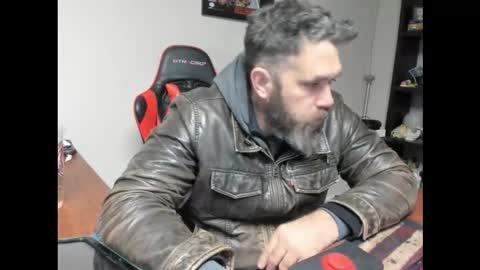 Snapshot of brutalmaster1983 chatting on December 15, 6:28 am BRUTALMASTER1983 online show from December 15, 6:28 am