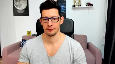 Snapshot of brutusk1 chatting on January 18, 7:12 am Brutus K online show from January 18, 7:12 am