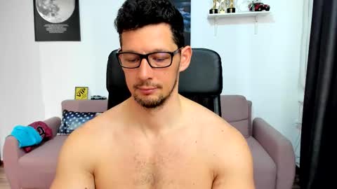 Snapshot of brutusk1 chatting on March 26, 7:47 am Brutus K online show from March 26, 7:47 am