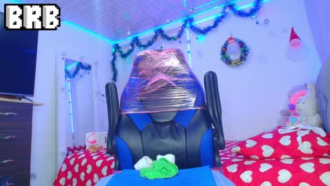 Snapshot of bryam_hot chatting on December 27, 4:26 am BRYAM INDEPENDENT MODEL online show from December 27, 4:26 am