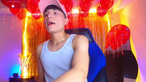 Snapshot of bryam_hot chatting on September 11, 1:39 am BRYAM INDEPENDENT MODEL online show from September 11, 1:39 am