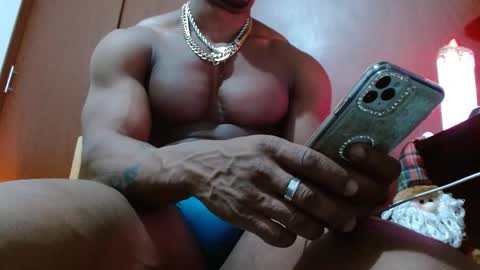 Enjoy the best muscle straws   online show from February 22, 2:28 am