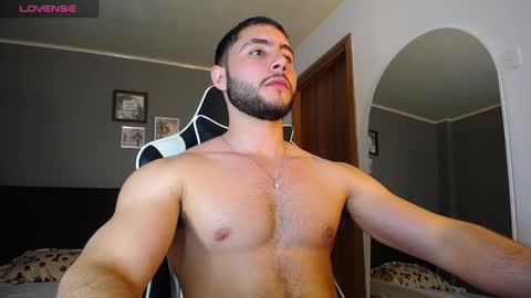 bryan_oficials online show from December 10, 6:22 am