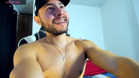 bryan_oficials online show from October 11, 3:28 am