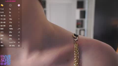 Snapshot of bryannavallely chatting on June 17, 2:40 pm Kate online show from June 17, 2:40 pm