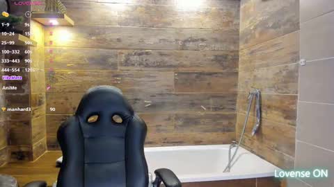 Snapshot of bryce_evans chatting on March 12, 11:12 pm B R Y C E online show from March 12, 11:12 pm