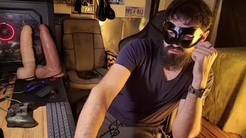 Snapshot of btarkhun chatting on January 5, 10:29 pm Anal Orgasm online show from January 5, 10:29 pm