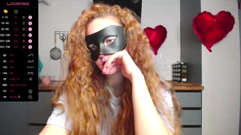 Snapshot of bubbblegum chatting on February 12, 9:01 pm Bubblegum online show from February 12, 9:01 pm